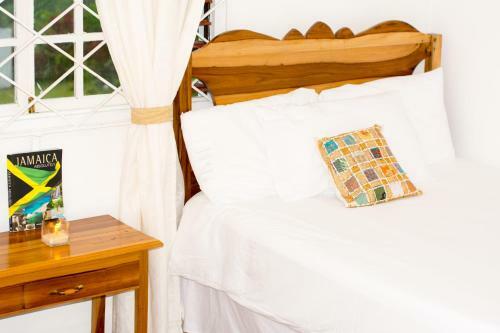 Bed & Breakfast Portland's Riverside Retreat