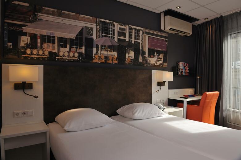 Hotel Amsterdam De Roode Leeuw