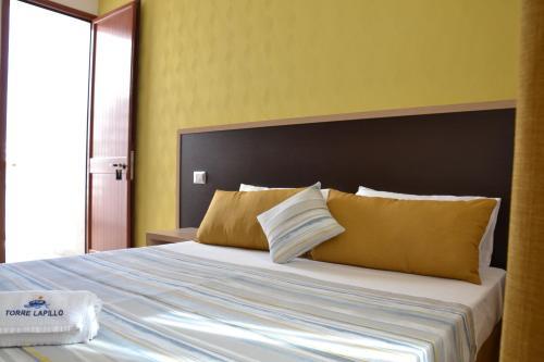 Hostal Affittacamere Torre Lapillo