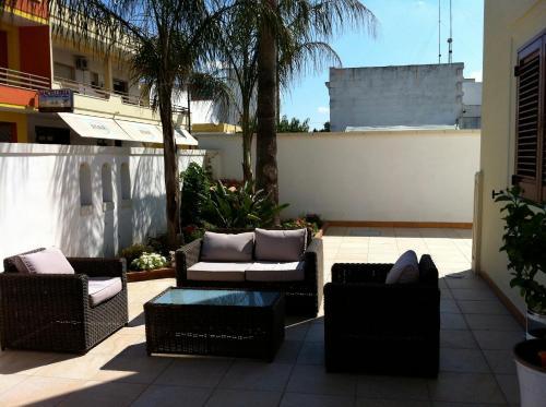 Hostal Affittacamere Torre Lapillo