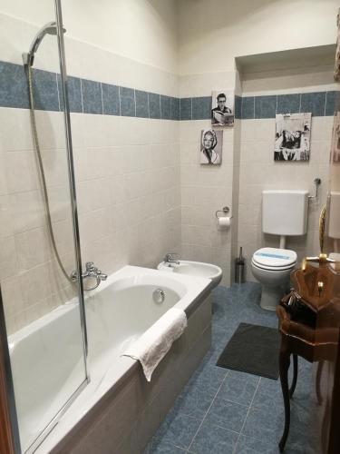 Hostal La Corte Room & Breakfast