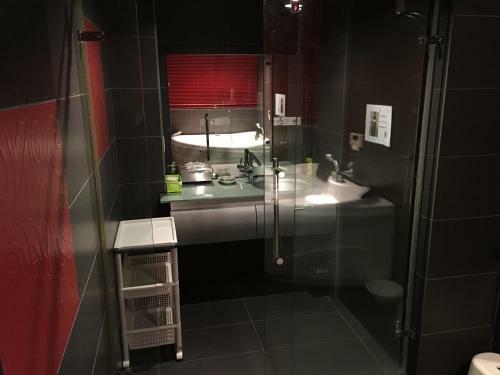 Hostal Momoyama No Yado