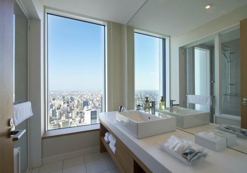 Nagoya Jr Gate Tower Hotel