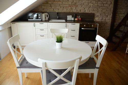 Old Town Traku Street Apartment