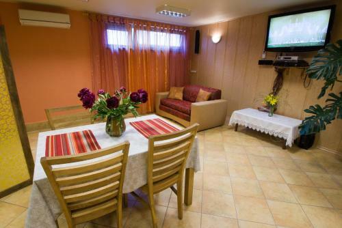 Hotel Arciau Juros