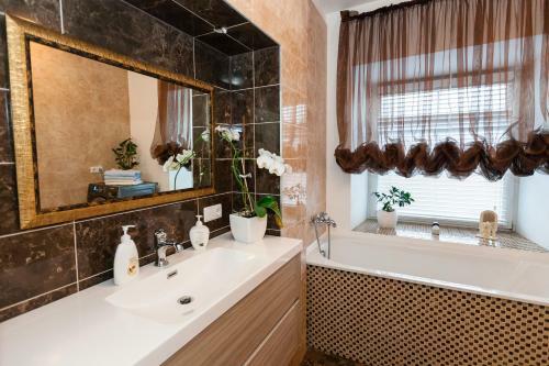 Apartamento 2 Bedroom/2 Bathroom Old Town
