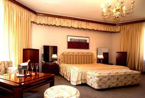 Hotel Auska