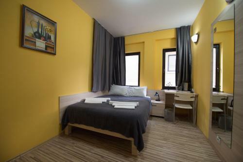 Theatre Apartments