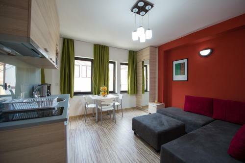 Theatre Apartments
