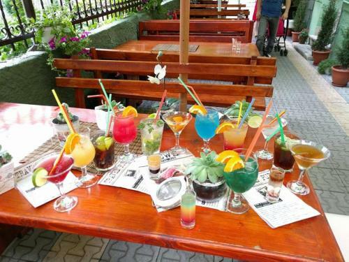 Hotel Shirok Sokak