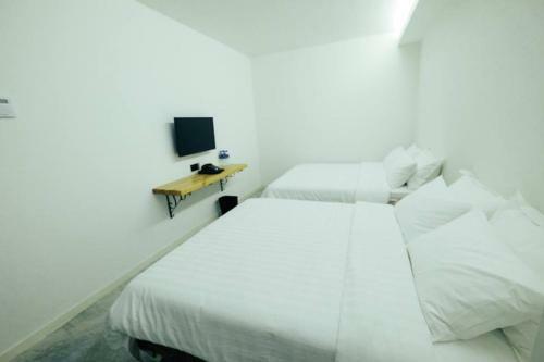 White Loft Hotel