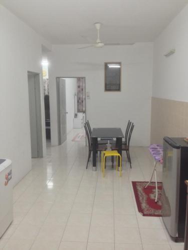 Homestay Husna Ipoh Station 18