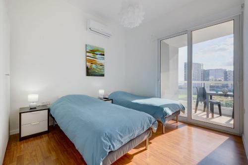 Apartment With Stunning Seaviews