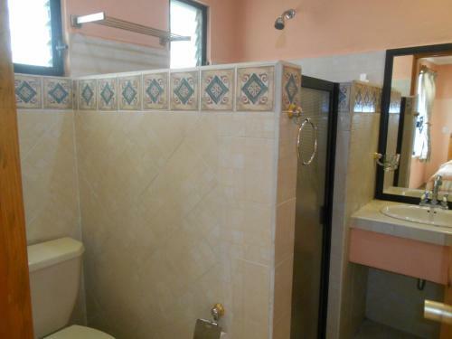 Albergue Hostal �ngeles Bed And Breakfast