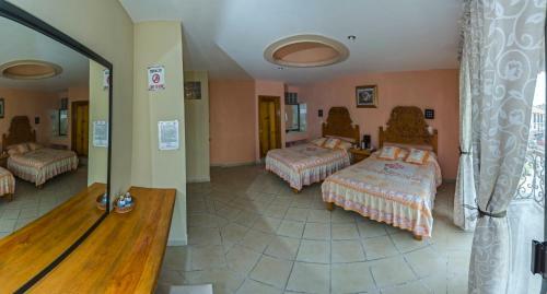 Albergue Hostal �ngeles Bed And Breakfast