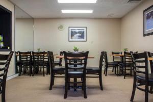 Hotel Comfort Inn & Suites