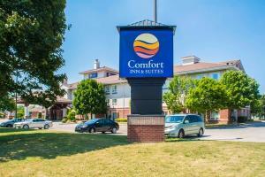 Hotel Comfort Inn & Suites