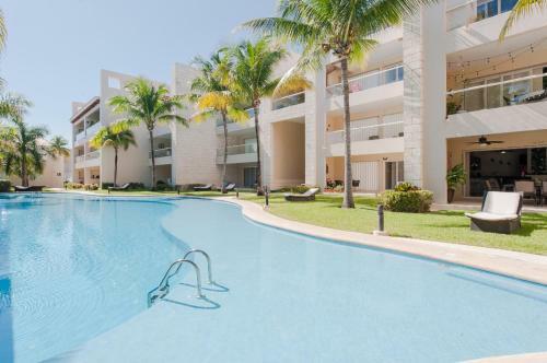 Apartamento Luxury Poolside Condo