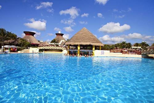 Bahia Principe Vacation Rentals - Three-bedroom House
