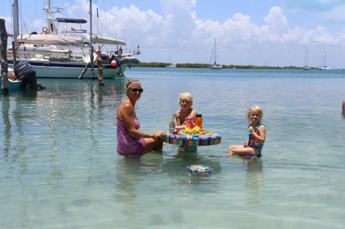 El Milagro Beach Hotel And Marina