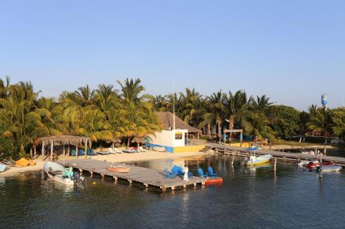 El Milagro Beach Hotel And Marina