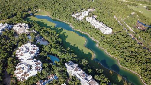 Villa 4-bedroom House With Golf Course View & Private Pool