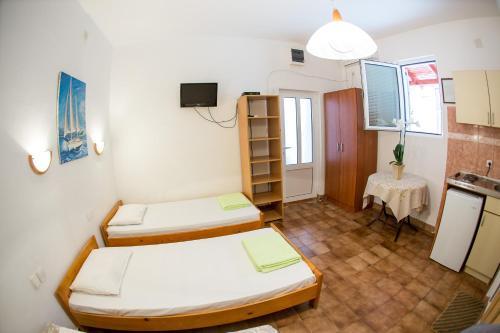 Hostal Guest House Slavuj