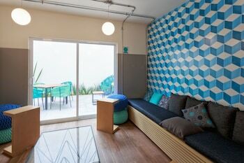 Apartamento The Host Business Suites