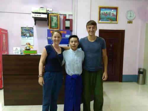 Man Shwe Li Hotel