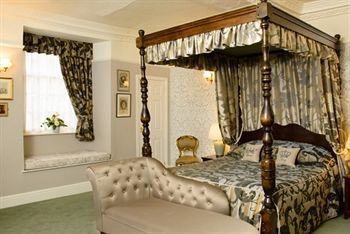 Hotel Old Hall(.)