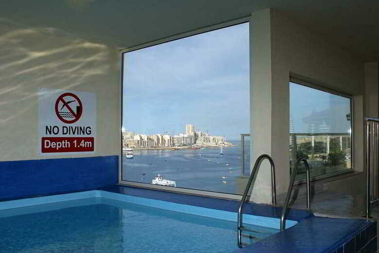 Bayview Hotel & Apartments