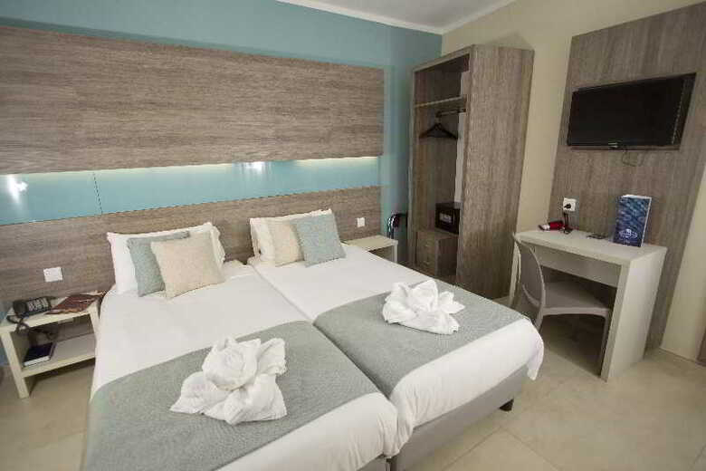 115 The Strand Aparthotel