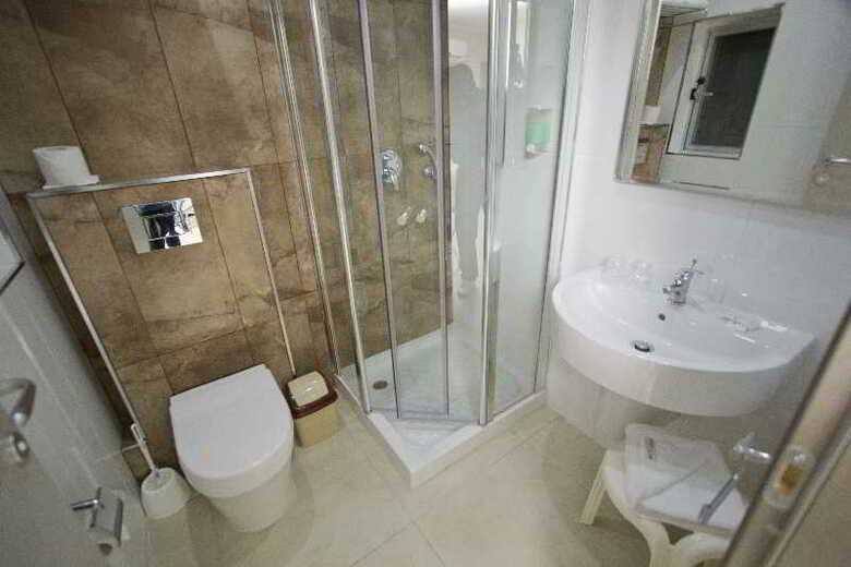 115 The Strand Aparthotel