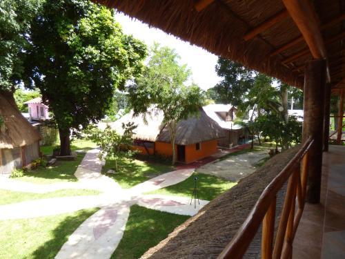Hotel Caba�as Y Hostal Zoh Laguna