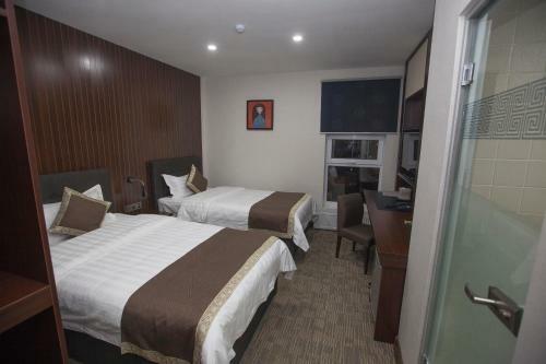 Ub Inn Hotel & Gallery
