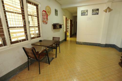 Albergue Ngapali Banyan (ii)