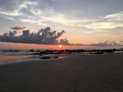 Bed & Breakfast Ngapali Banyan Boutique Hostel