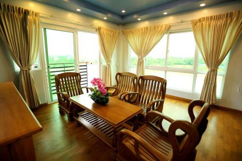 The Floral Breeze Hotel Yangon