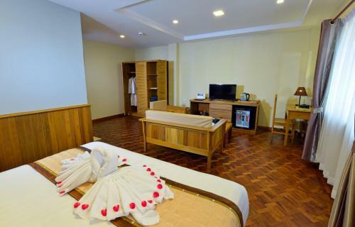 Hotel H Valley Yangon