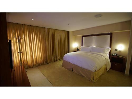 Pearlwort Hotel And Suites