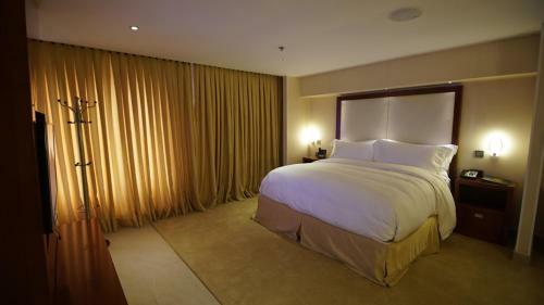 Pearlwort Hotel And Suites