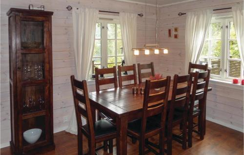 Four-bedroom Holiday Home In Granvin