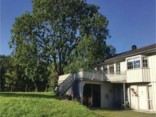 Three-bedroom Holiday Home In Tvedestrand
