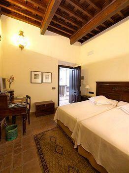 Hotel El Ladron De Agua