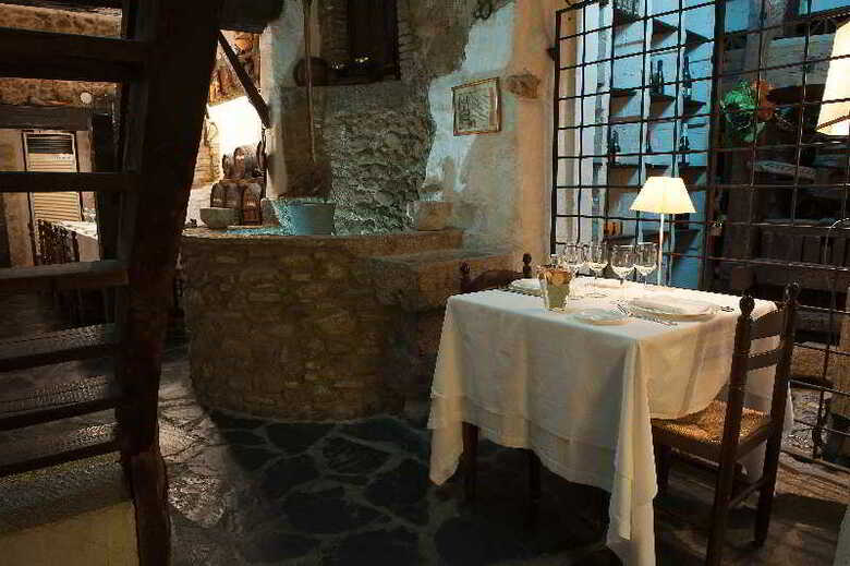 Duran Hotel & Restaurant