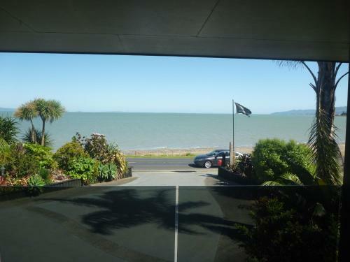 Bed & Breakfast Pohutukawa Coast Bnb