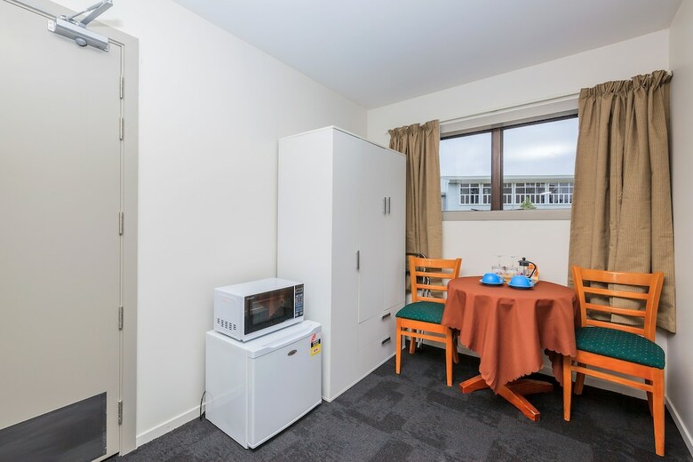 Greenlane Motel
