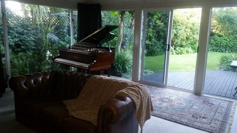 Bed & Breakfast Berni's Boutique Bnb (airport)