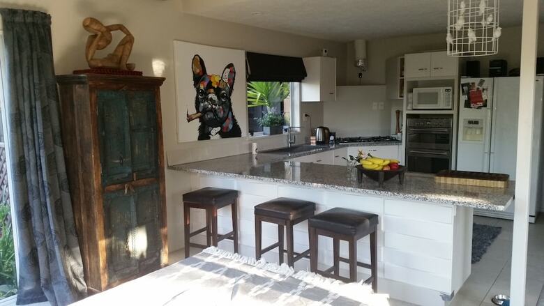 Bed & Breakfast Berni's Boutique Bnb (airport)