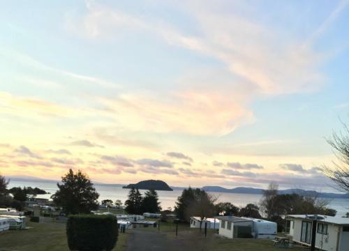 Motutere Bay Holiday Park